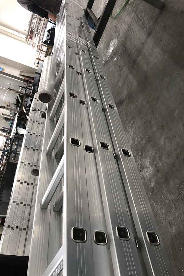 BS Standard Aluminium Scaffolding Straight Ladder for Construction