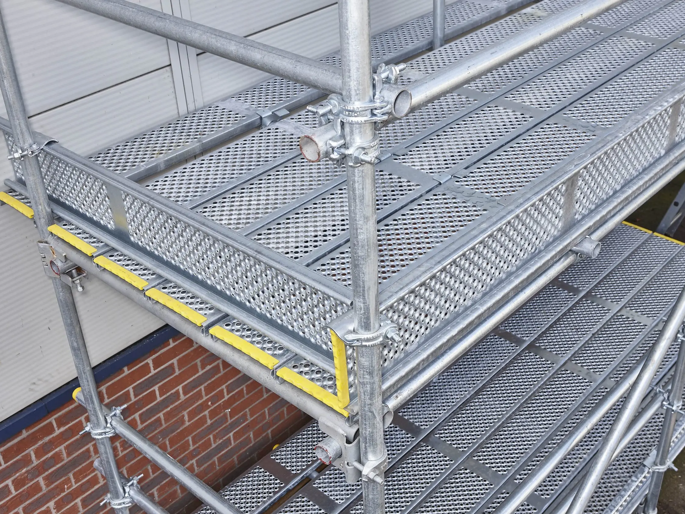 How To Build Scaffolding Planks?