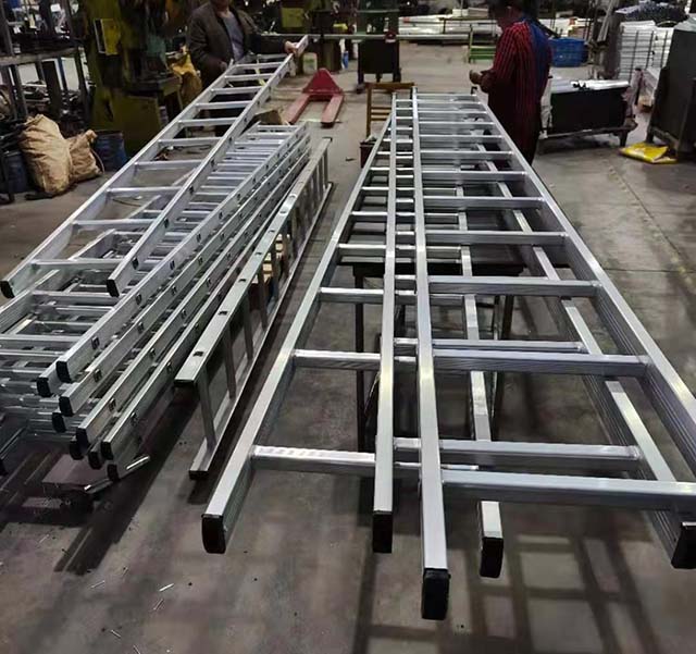 China W390 Scaffold Aluminium Scaffolding 4M Vertical Ladder
