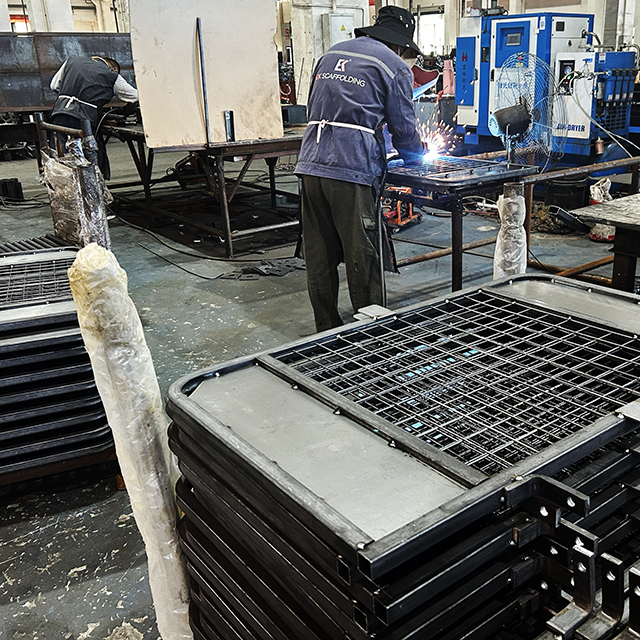 Scaffolding gate welding