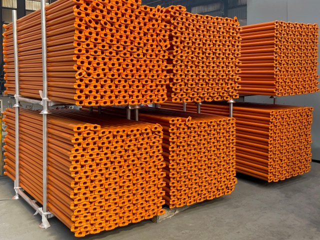 Painted Cuplock Scaffolding Ledger