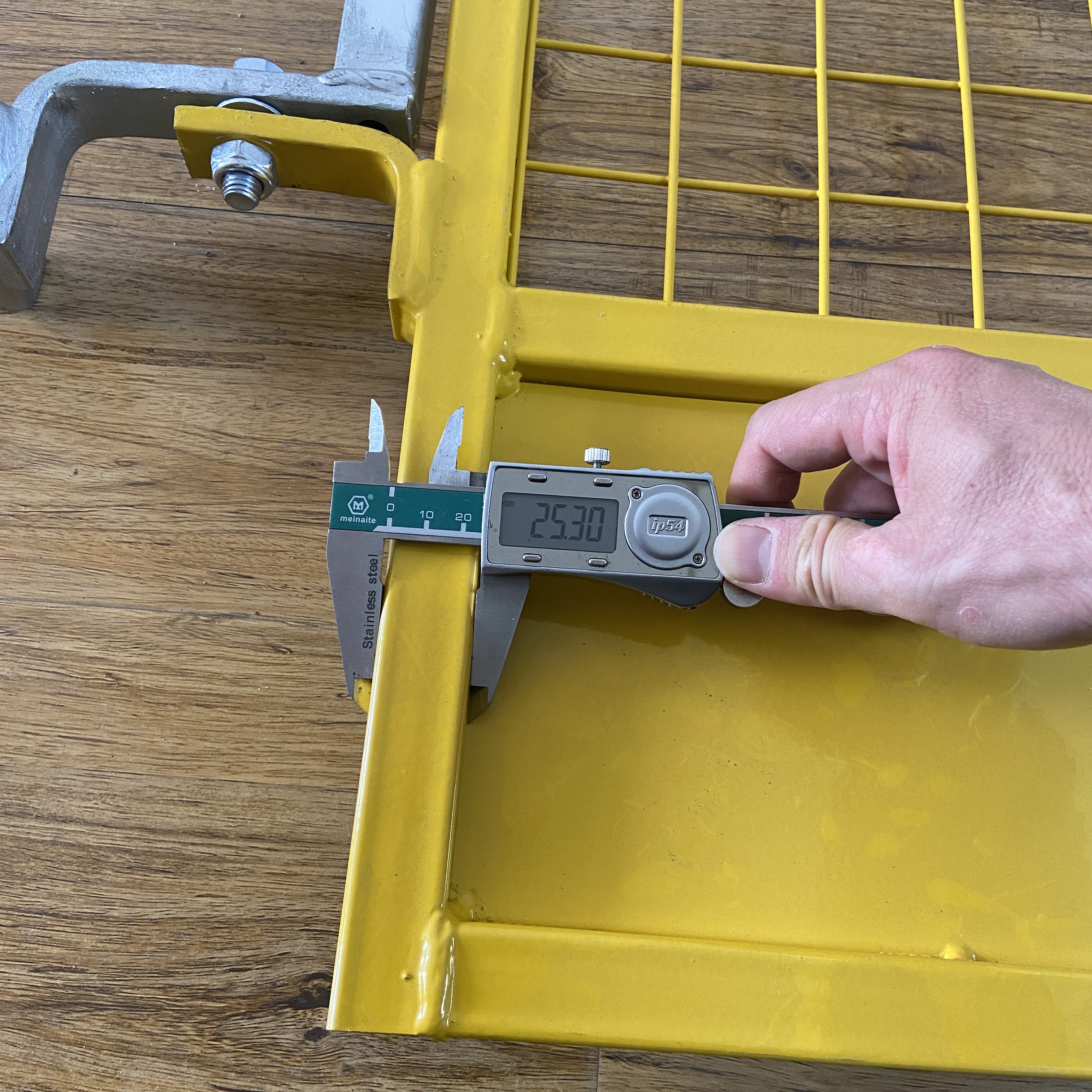 reversible ladder access gate testing