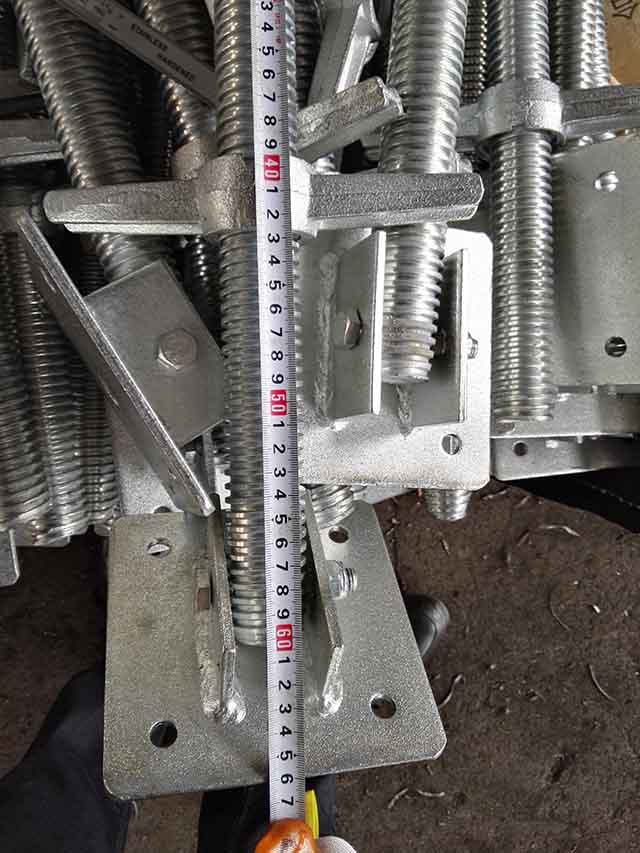 Swivel Jack 08