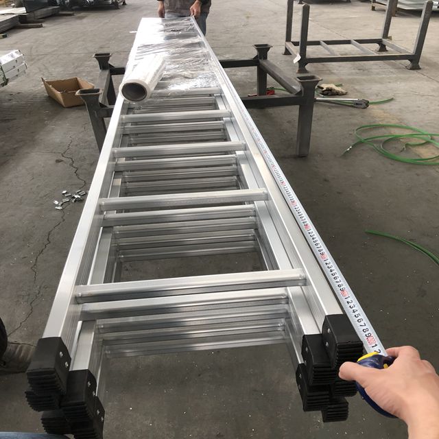 Construction Building 4M Aluminum Scaffolding Straight Ladder