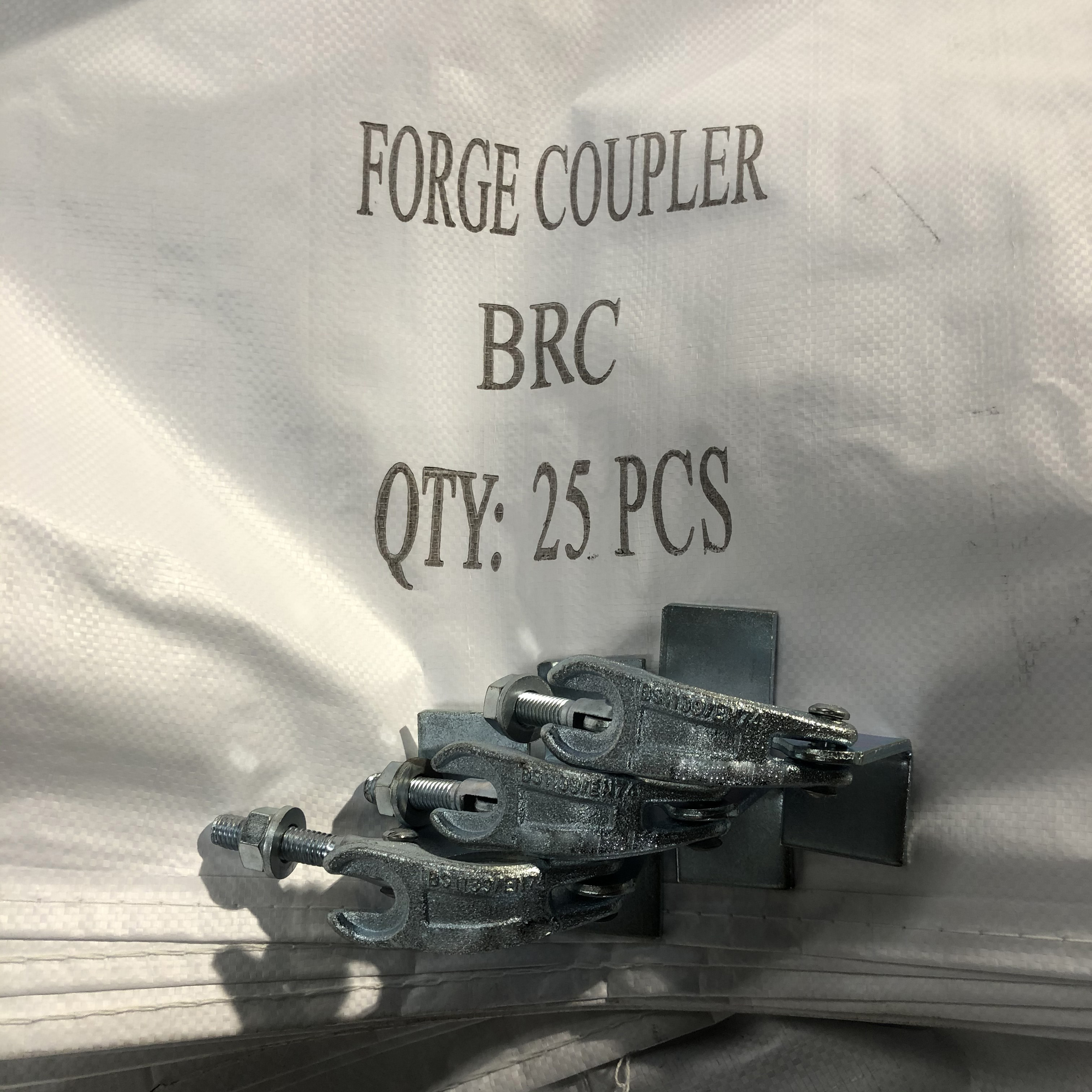 Board Retaining Coupler Packed