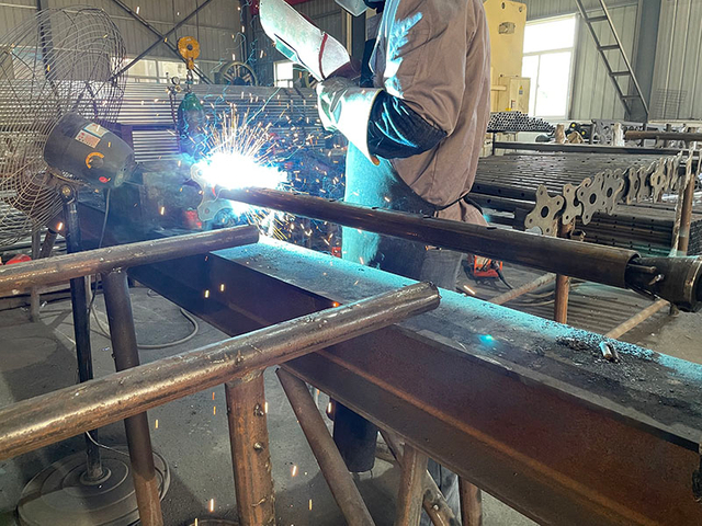 adjustable shoring posts welding