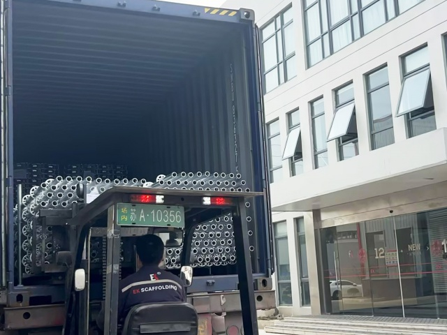delivery of ringlock scaffolding system