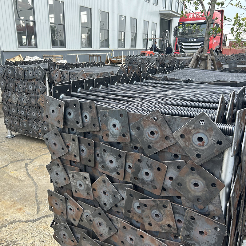 Black Scaffolding Adjustable Solid Screw Base Jack 