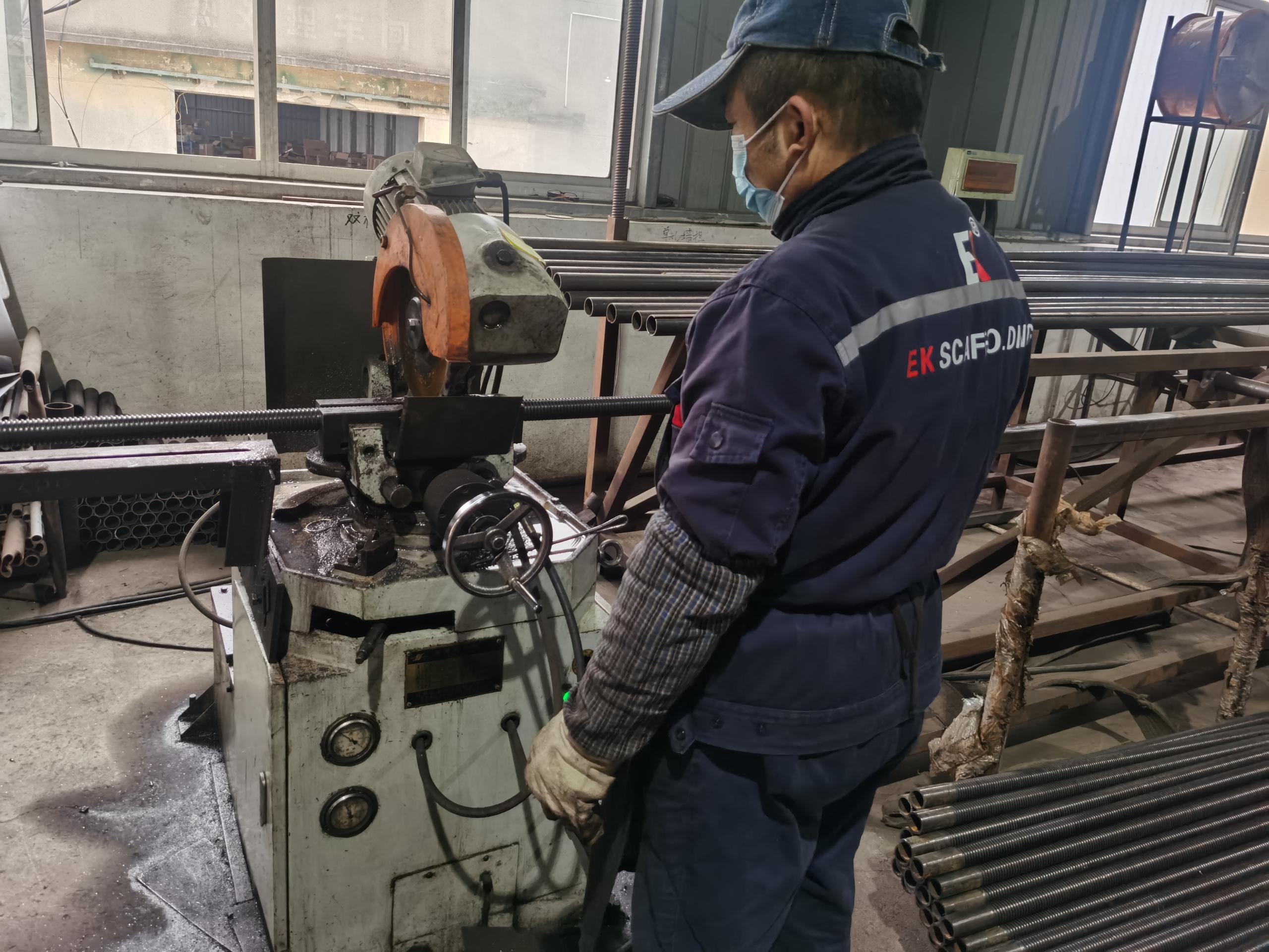 Steel pipe cut