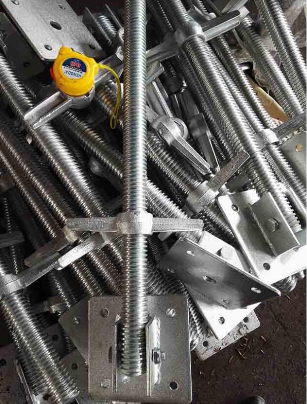 Galvanized BS1139 Scaffolding Swivel Screw Base Jack Nut For Tower Scaffold