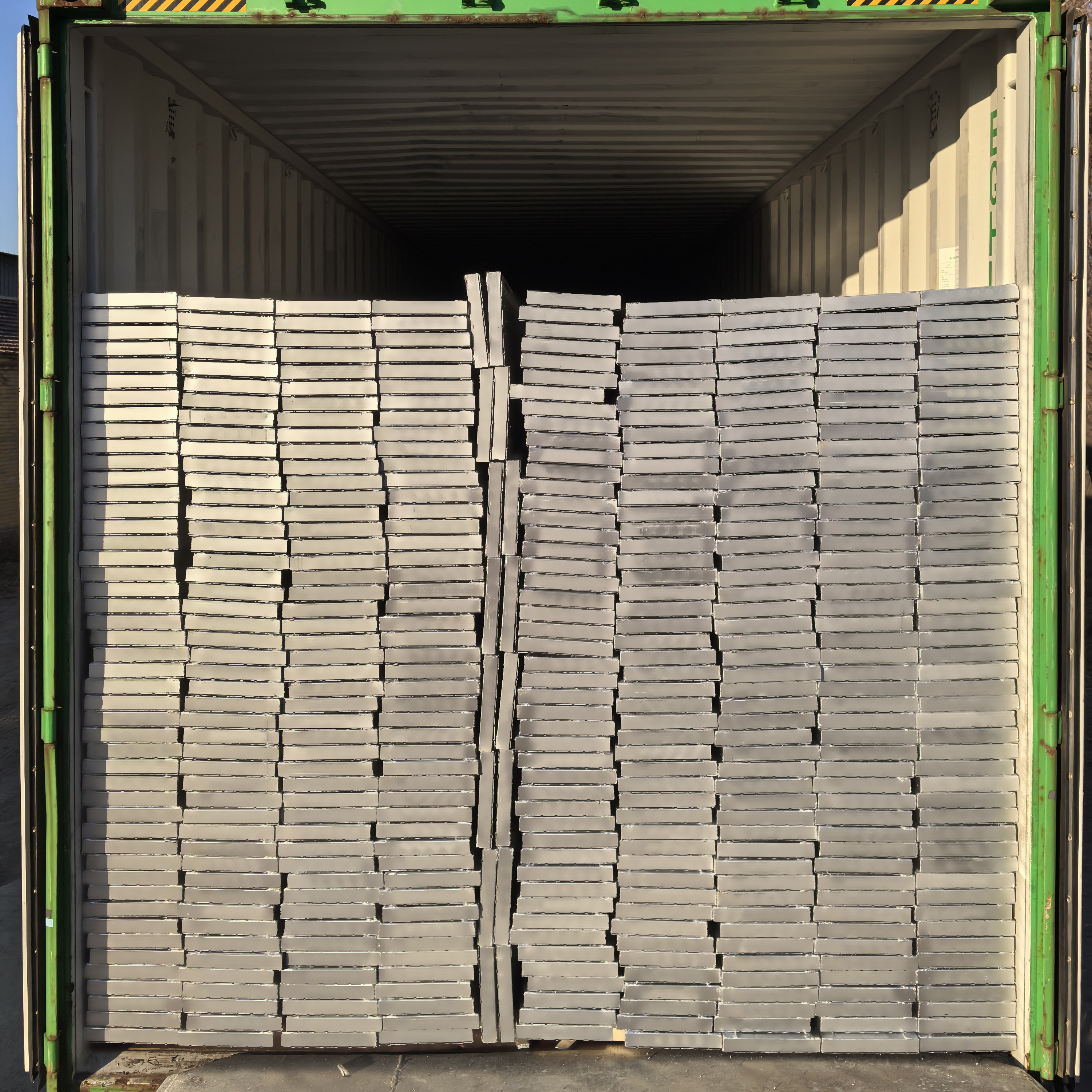 Scaffolding plank