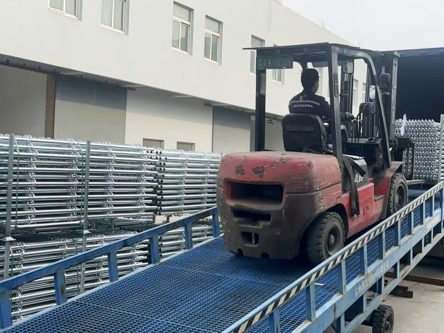delivery of ringlock scaffolding system