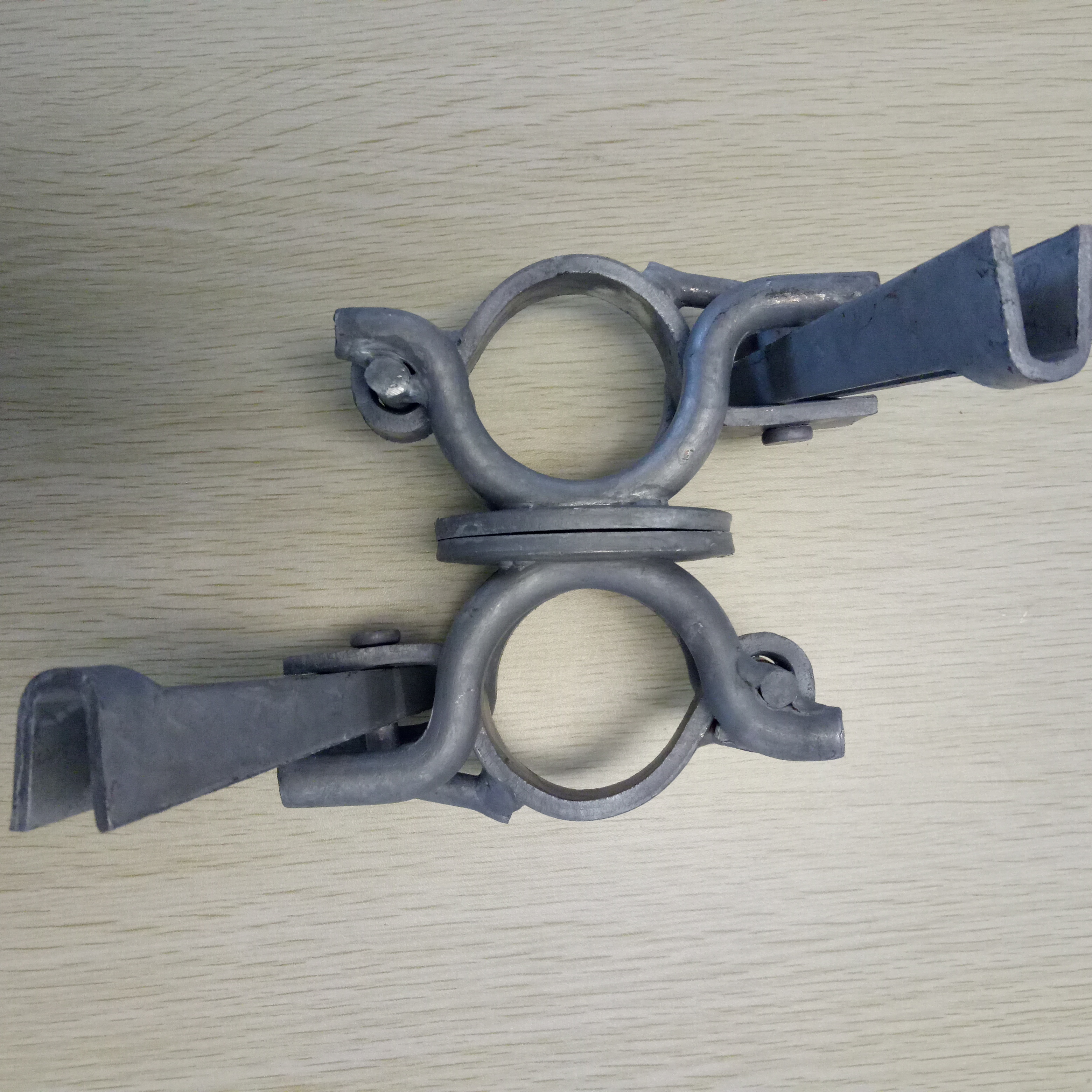 Holland Type Foreged Swivel Coupler