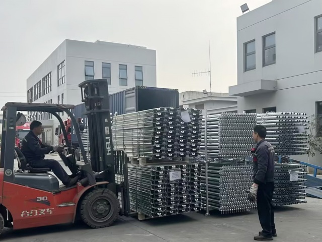 delivery of ringlock scaffolding system