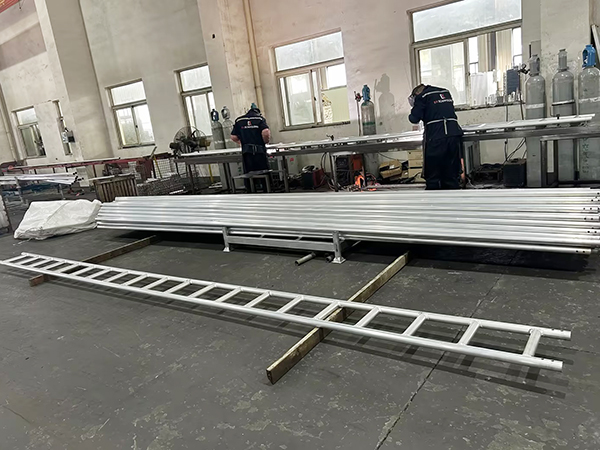 aluminum ladder beam