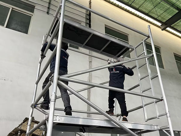 aluminum frame scaffolding
